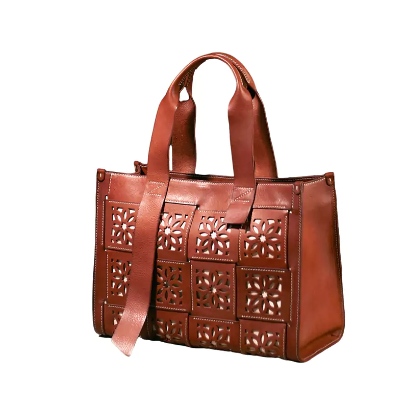 Borsa sottobraccio in pelle cava